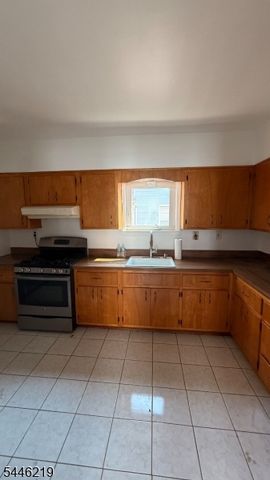 252 N 7Th St, Prospect Park Boro, NJ 07508