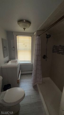 252 N 7Th St, Prospect Park Boro, NJ 07508