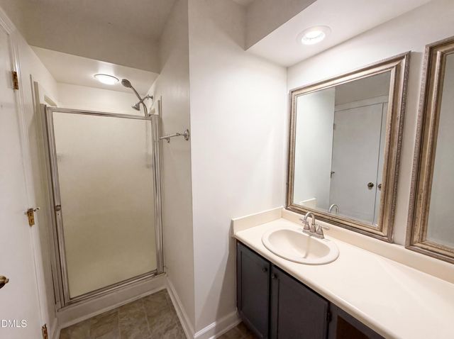 5500 Fortunes Ridge Drive Apt 86b, Durham, NC 27713