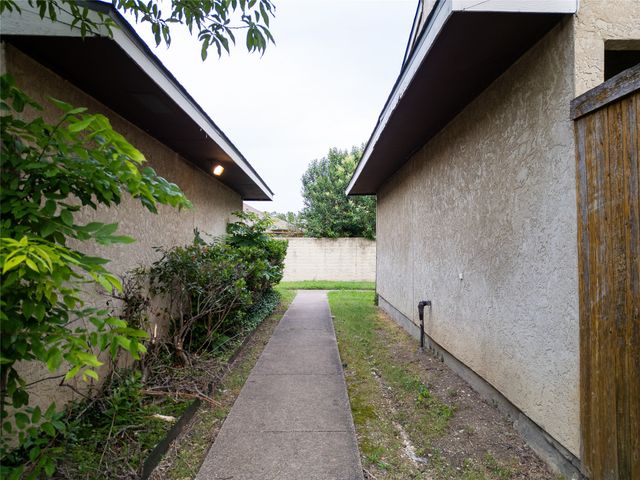 4950 Rolling Vista, Mesquite, TX 75150