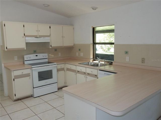 582 READING STREET NW, Port Charlotte, FL 33952
