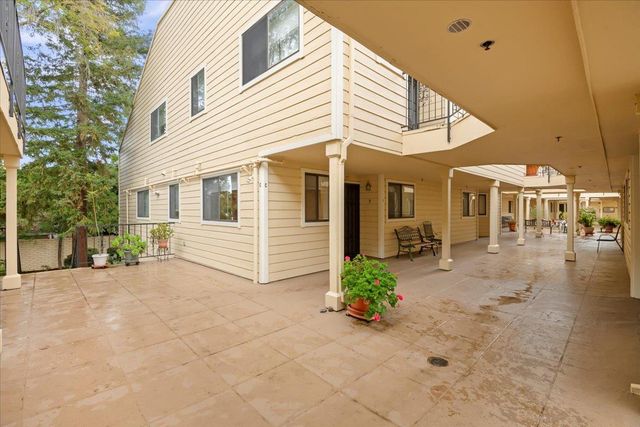 576 W Parr Avenue 9, Los Gatos, CA 95032