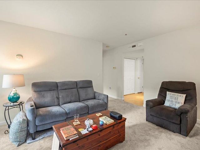 576 W Parr Avenue 9, Los Gatos, CA 95032