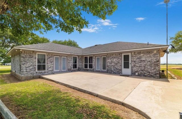 2460 State Highway 95 Highway N, Moulton, TX 77975