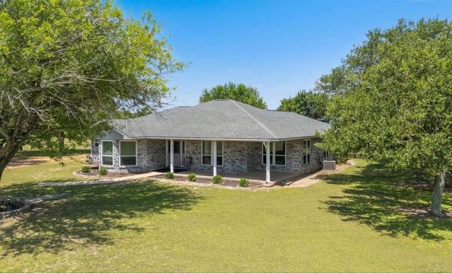 2460 State Highway 95 Highway N, Moulton, TX 77975