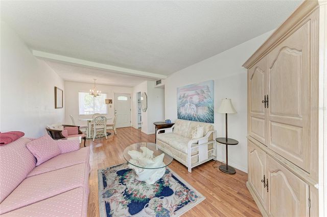 2431 FLAMINGO BOULEVARD K25, Bradenton, FL 34207