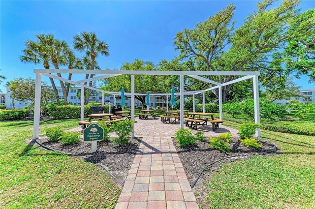 2431 FLAMINGO BOULEVARD K25, Bradenton, FL 34207