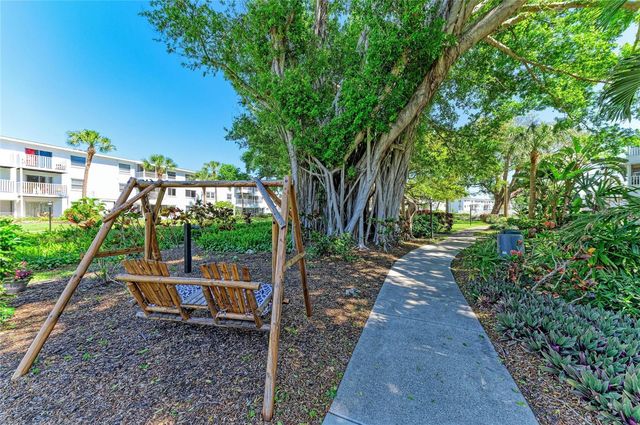 2431 FLAMINGO BOULEVARD K25, Bradenton, FL 34207