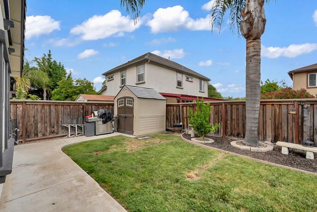 17716 Almond Orchard Way, Lathrop, CA 95330