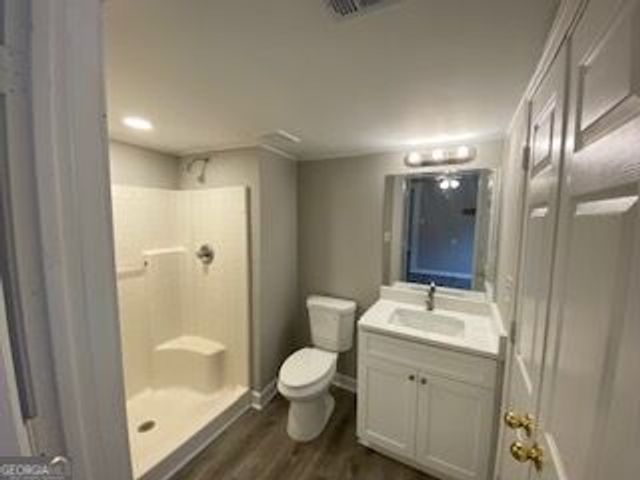 232 E 5th Avenue, Winder, GA 30680