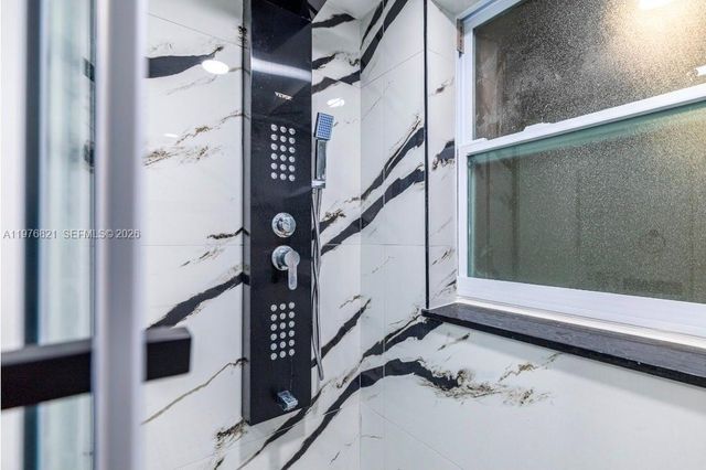 7300 NW 4th Pl 204, Margate, FL 33063