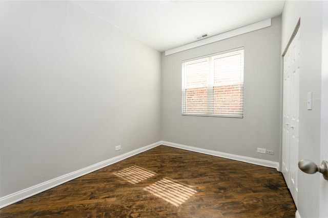 260 N California Avenue 2, Chicago, IL 60612