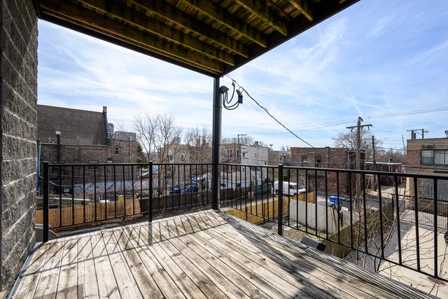 260 N California Avenue 2, Chicago, IL 60612