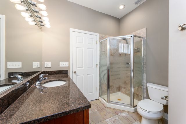 260 N California Avenue 2, Chicago, IL 60612