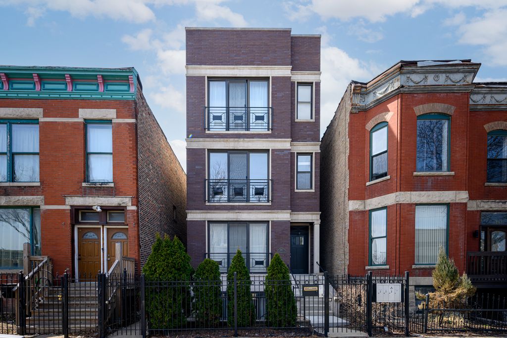 260 N California Avenue 2, Chicago, IL 60612