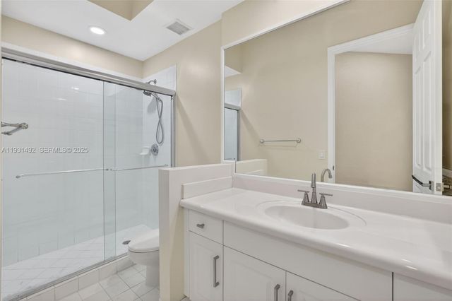 940 N Harbor Vw N, Hollywood, FL 33019