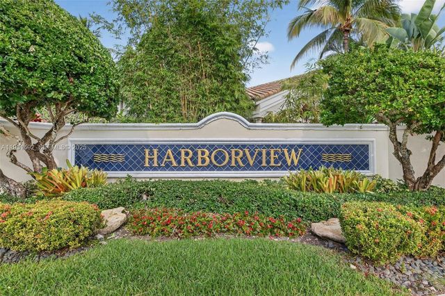 940 N Harbor Vw N, Hollywood, FL 33019