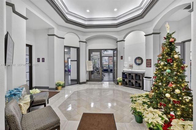 940 N Harbor Vw N, Hollywood, FL 33019