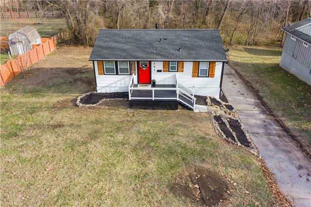 7101 Willow Avenue, Raytown, MO 64133