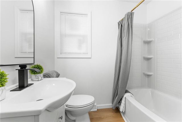 7101 Willow Avenue, Raytown, MO 64133