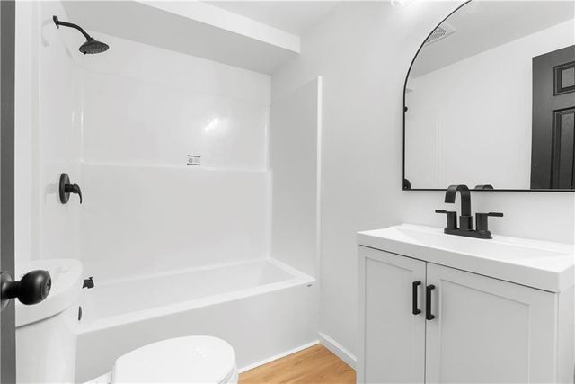 7101 Willow Avenue, Raytown, MO 64133