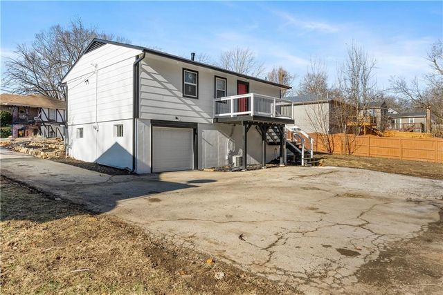 7101 Willow Avenue, Raytown, MO 64133