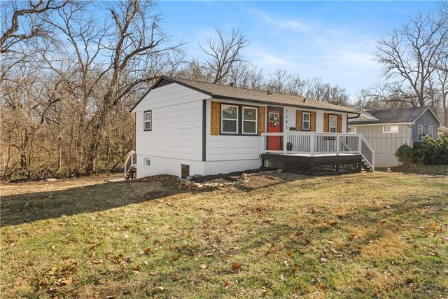 7101 Willow Avenue, Raytown, MO 64133