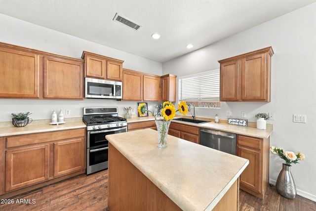 18543 W MISSION Lane, Waddell, AZ 85355