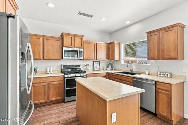 18543 W MISSION Lane, Waddell, AZ 85355