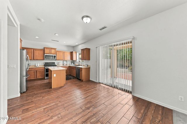 18543 W MISSION Lane, Waddell, AZ 85355