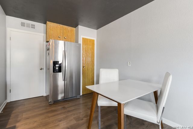 423 Springwood Ln., San Antonio, TX 78216