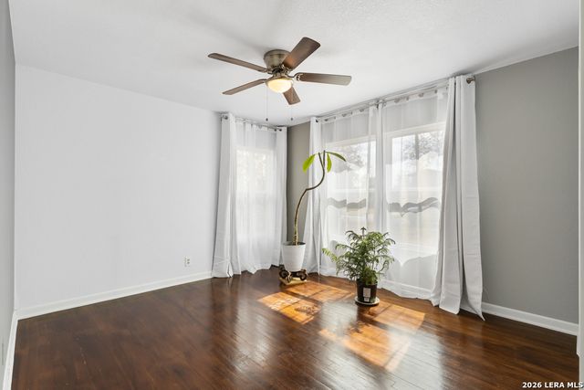 423 Springwood Ln., San Antonio, TX 78216