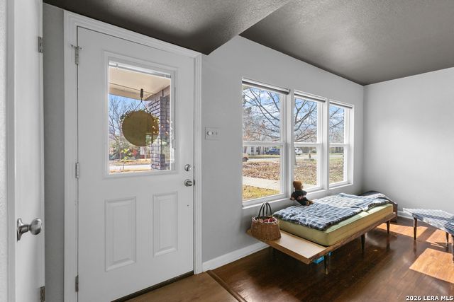 423 Springwood Ln., San Antonio, TX 78216