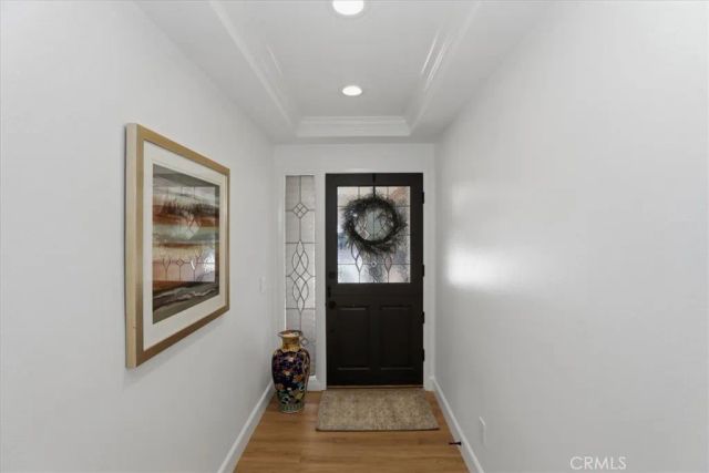 702 Via Zapata, Riverside, CA 92507