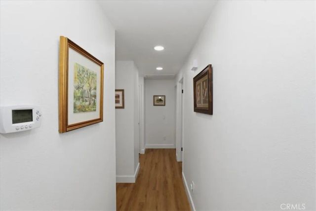 702 Via Zapata, Riverside, CA 92507