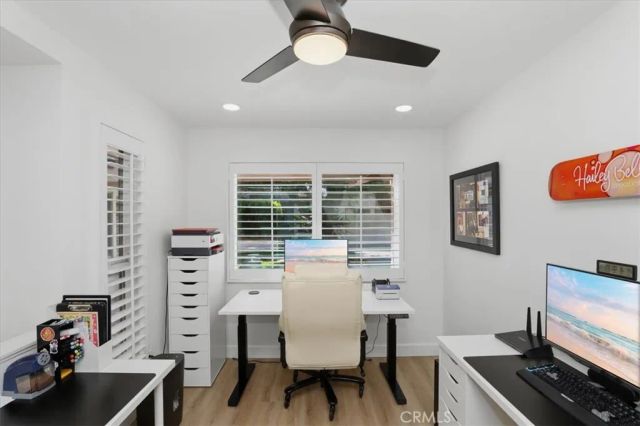 702 Via Zapata, Riverside, CA 92507