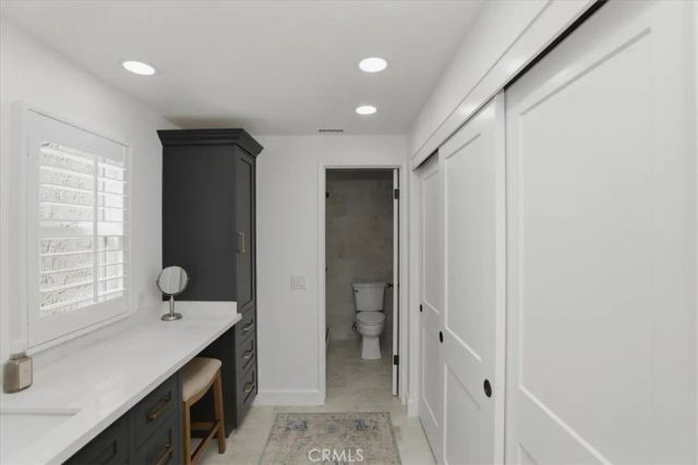 702 Via Zapata, Riverside, CA 92507