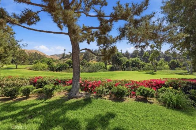 702 Via Zapata, Riverside, CA 92507