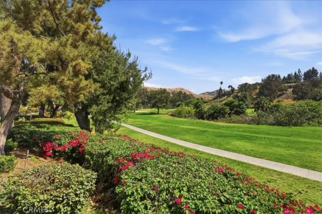 702 Via Zapata, Riverside, CA 92507