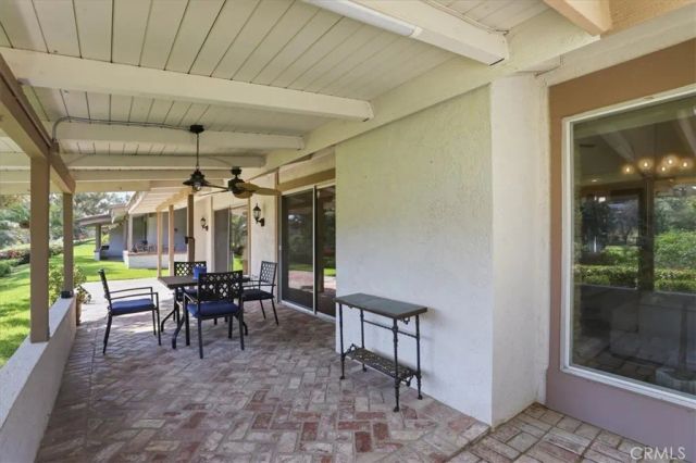 702 Via Zapata, Riverside, CA 92507