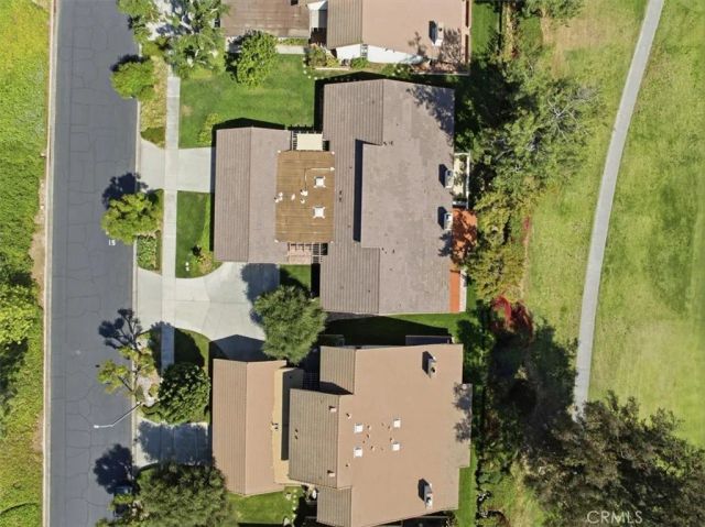 702 Via Zapata, Riverside, CA 92507