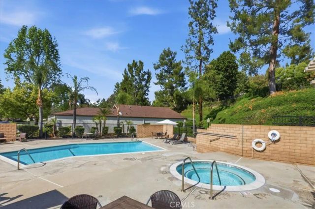 702 Via Zapata, Riverside, CA 92507