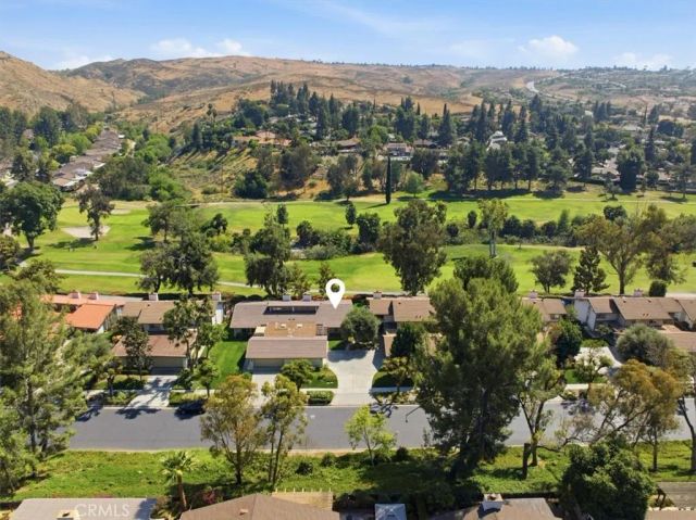 702 Via Zapata, Riverside, CA 92507