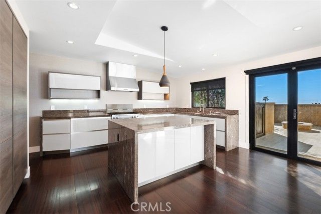 781 Balboa Avenue, Laguna Beach, CA 92651