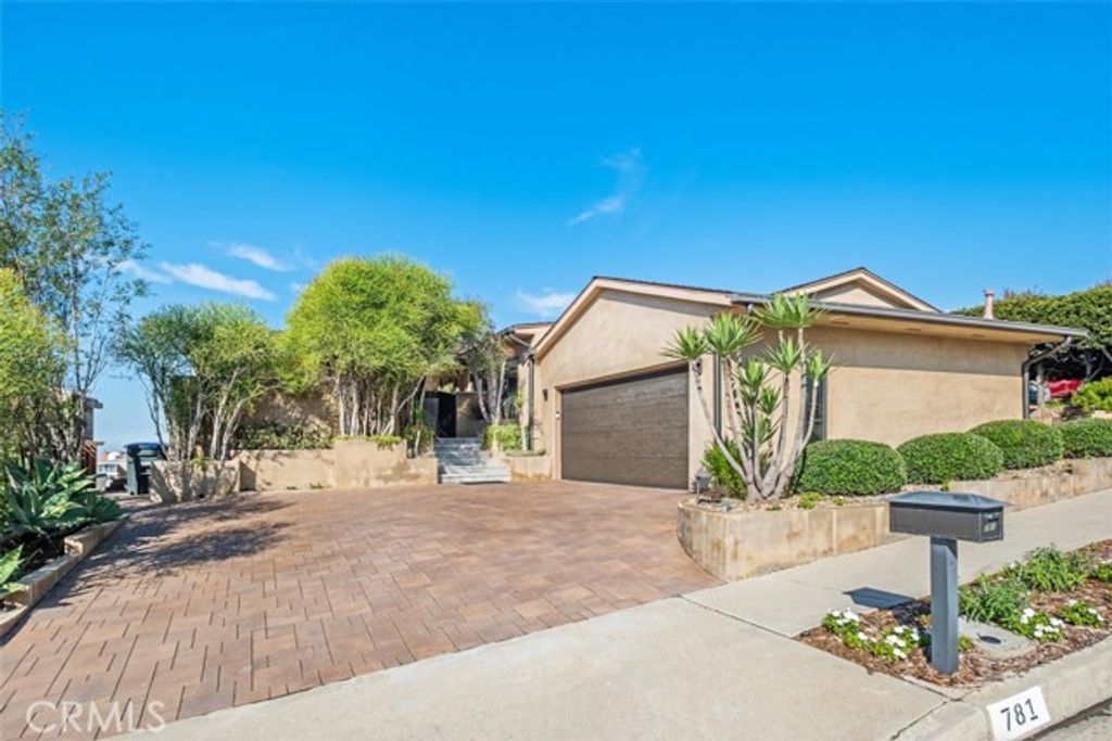 781 Balboa Avenue, Laguna Beach, CA 92651