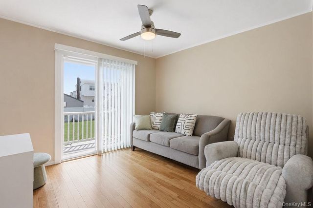 27 Alice Court, East Rockaway, NY 11518