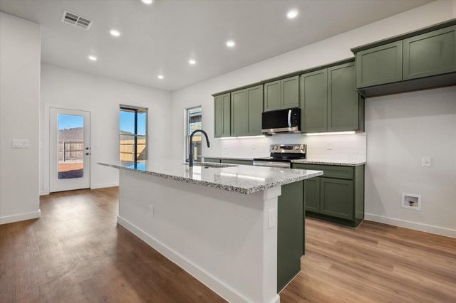 602 E 22nd Street, Wolfforth, TX 79382