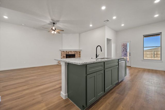 602 E 22nd Street, Wolfforth, TX 79382