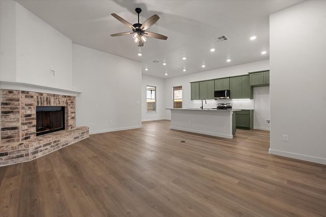 602 E 22nd Street, Wolfforth, TX 79382