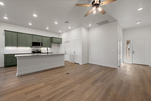 602 E 22nd Street, Wolfforth, TX 79382